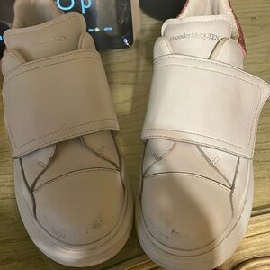 Alexander McQueen! Size 33